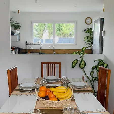 Spacious In Le Mans, Quiet & Terrace, 7 People * Trangé