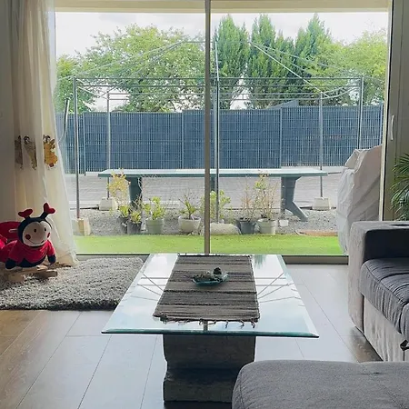 Vakantiehuis Spacious In Le Mans, Quiet & Terrace, 7 People Trangé