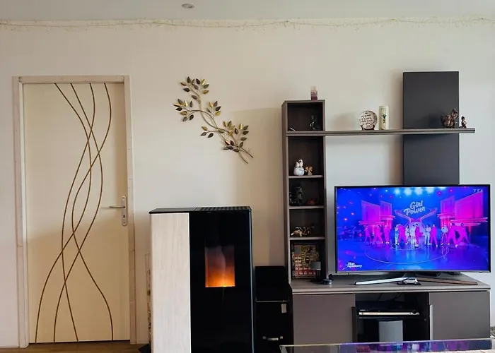 Spacious In Le Mans, Quiet & Terrace, 7 People